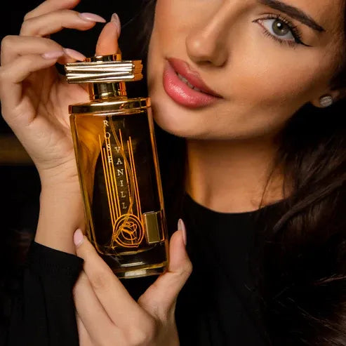 Rose Vanilla 100ml by Khadlaj – romantic perfume with lemon, rose, dry woods, vanilla, and musk in a soft, elegant bottle.